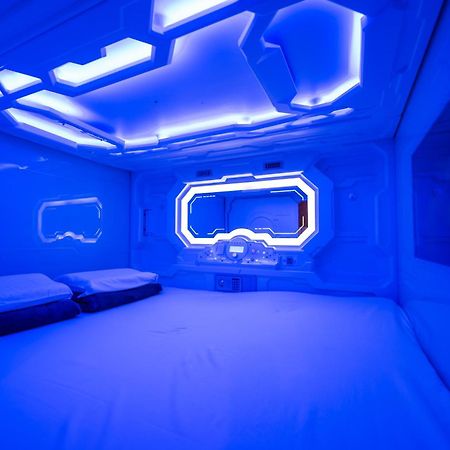 Space Q Capsule Hotel Sydney Eksteriør bilde