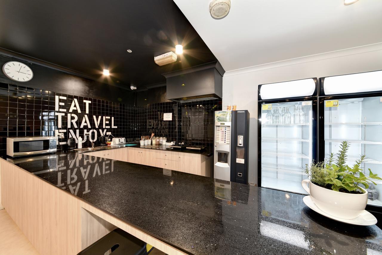 Space Q Capsule Hotel Sydney Eksteriør bilde